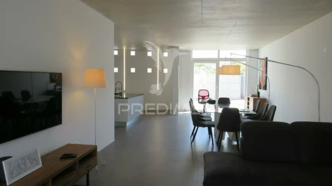 Moradia T4 para Venda em Camara de Lobos