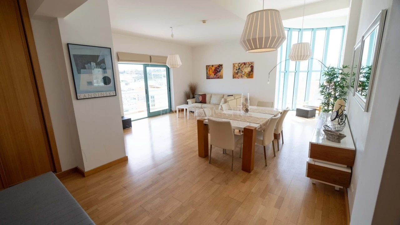 Apartamento T2 para Venda em Albufeira e Olhos de Água Foto 12
