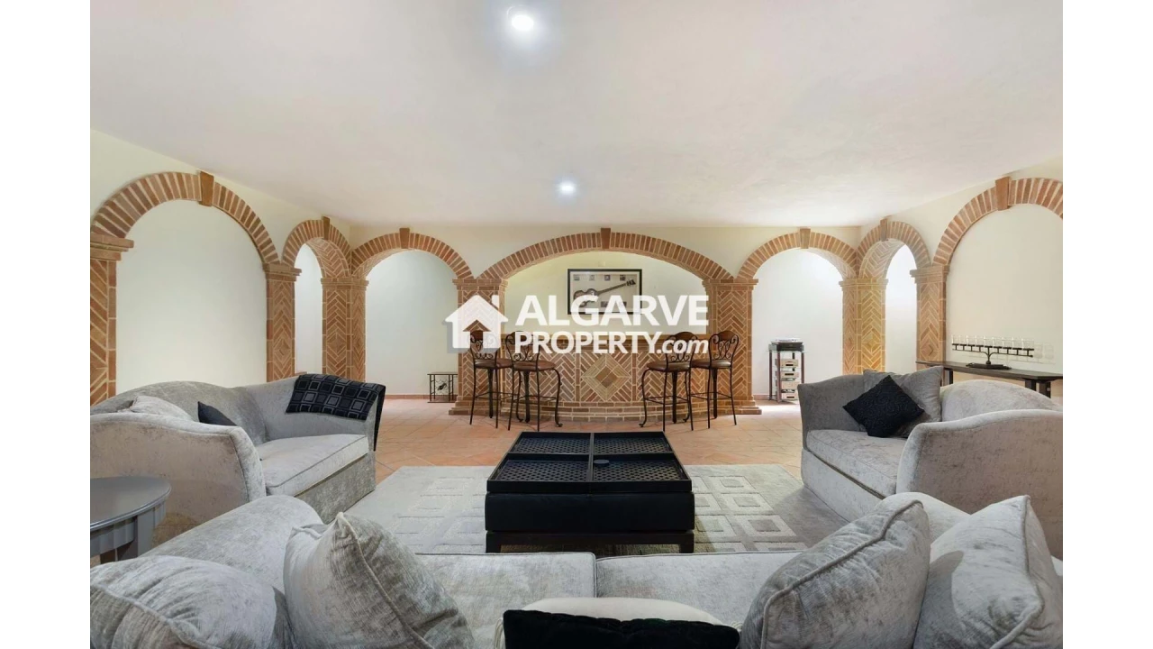 Moradia T4 para Venda em Pechão Foto 20