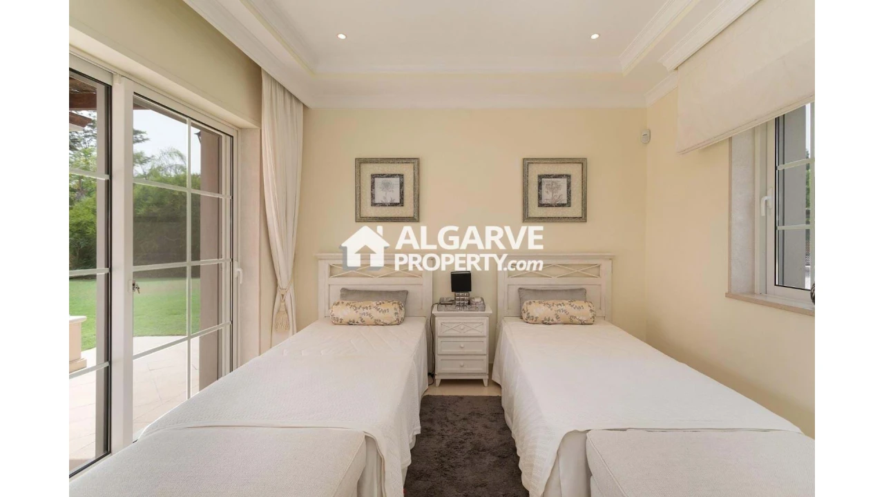 Moradia T4 para Venda em Pechão Foto 15