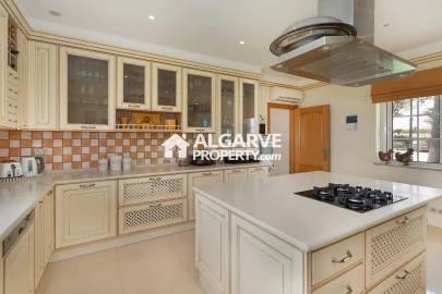 Moradia T4 para Venda em Pechão