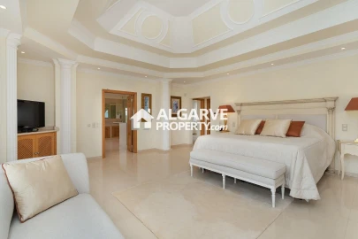 Moradia T4 para Venda em Pechão