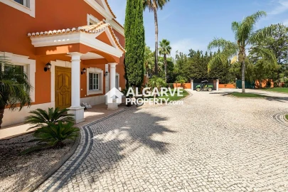 Moradia T4 para Venda em Pechão