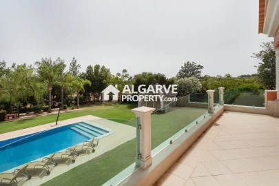 Moradia T4 para Venda em Pechão