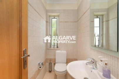 Moradia T4 para Venda em Pechão