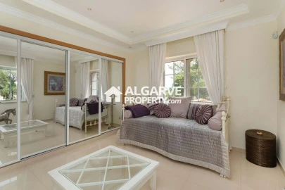 Moradia T4 para Venda em Pechão