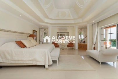 Moradia T4 para Venda em Pechão