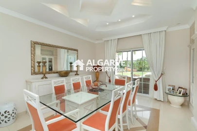 Moradia T4 para Venda em Pechão