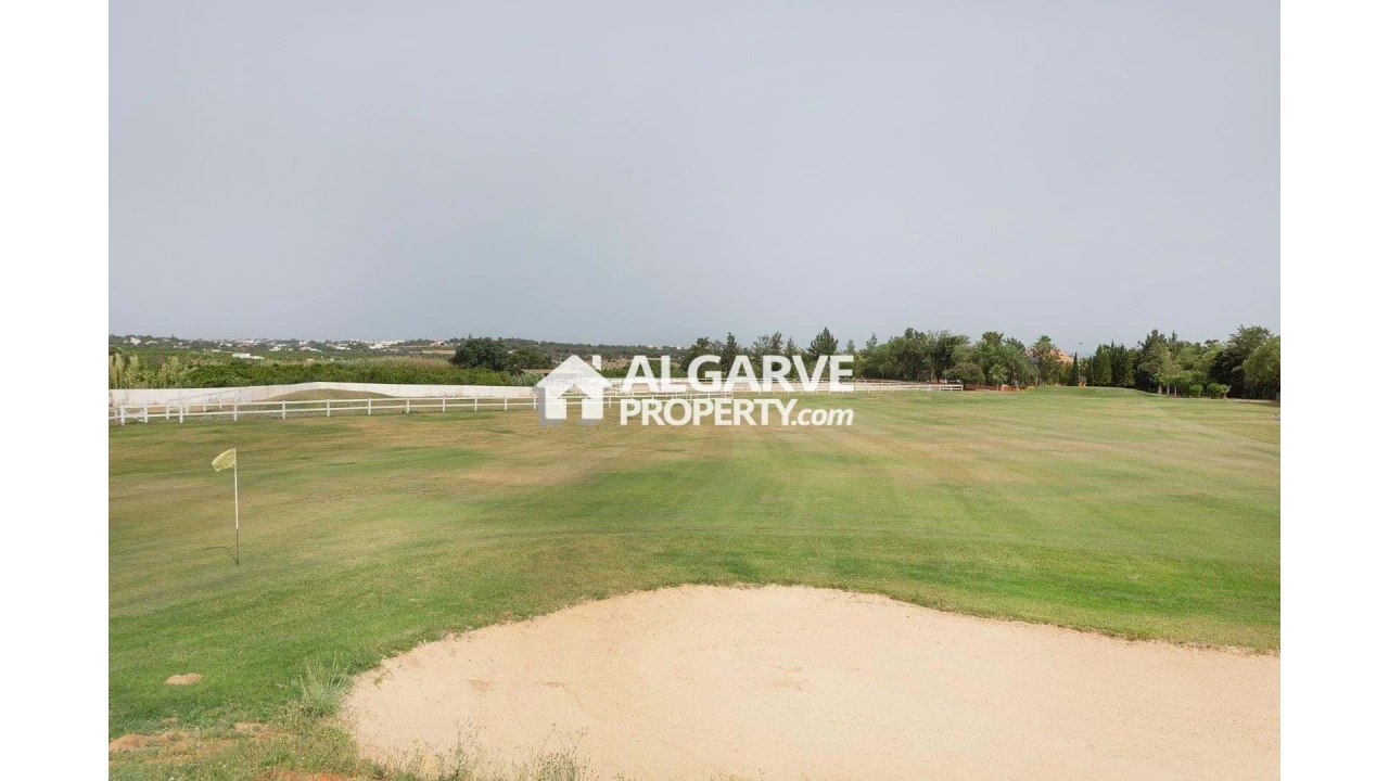 Moradia T4 para Venda em Pechão Foto 27