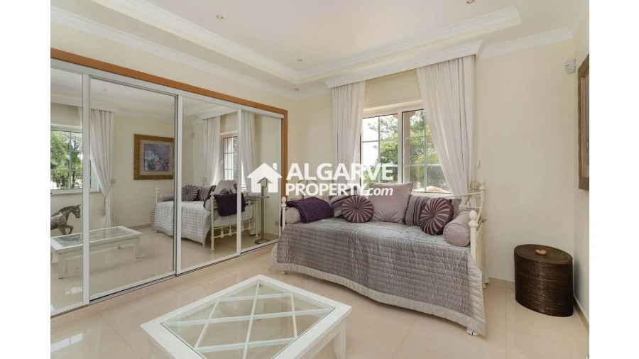 Moradia T4 para Venda em Pechão Foto 14