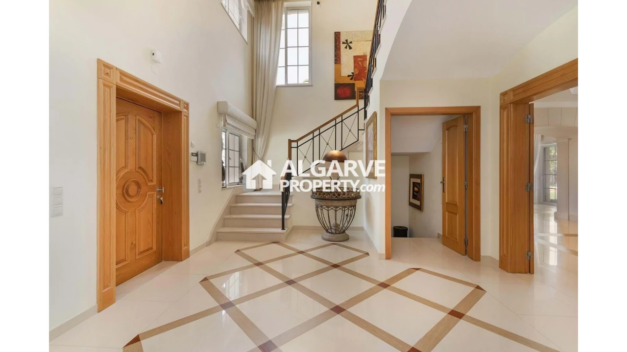 Moradia T4 para Venda em Pechão Foto 7