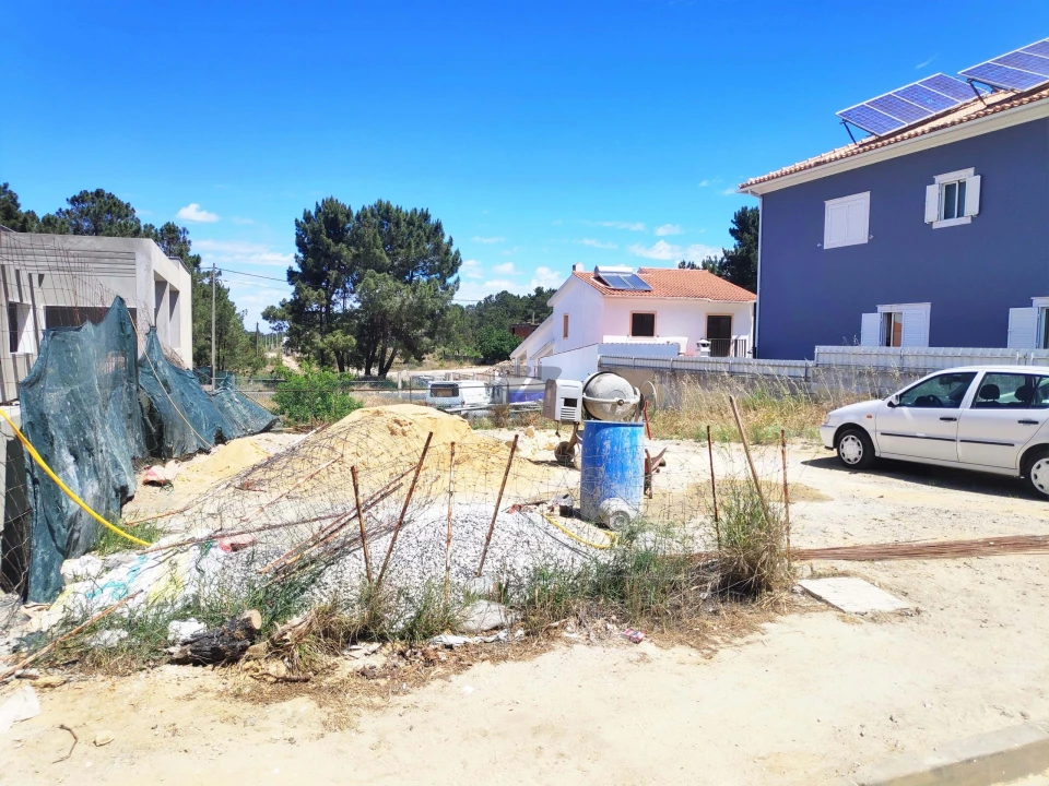 Terreno para Venda em Fernao Ferro Foto 1