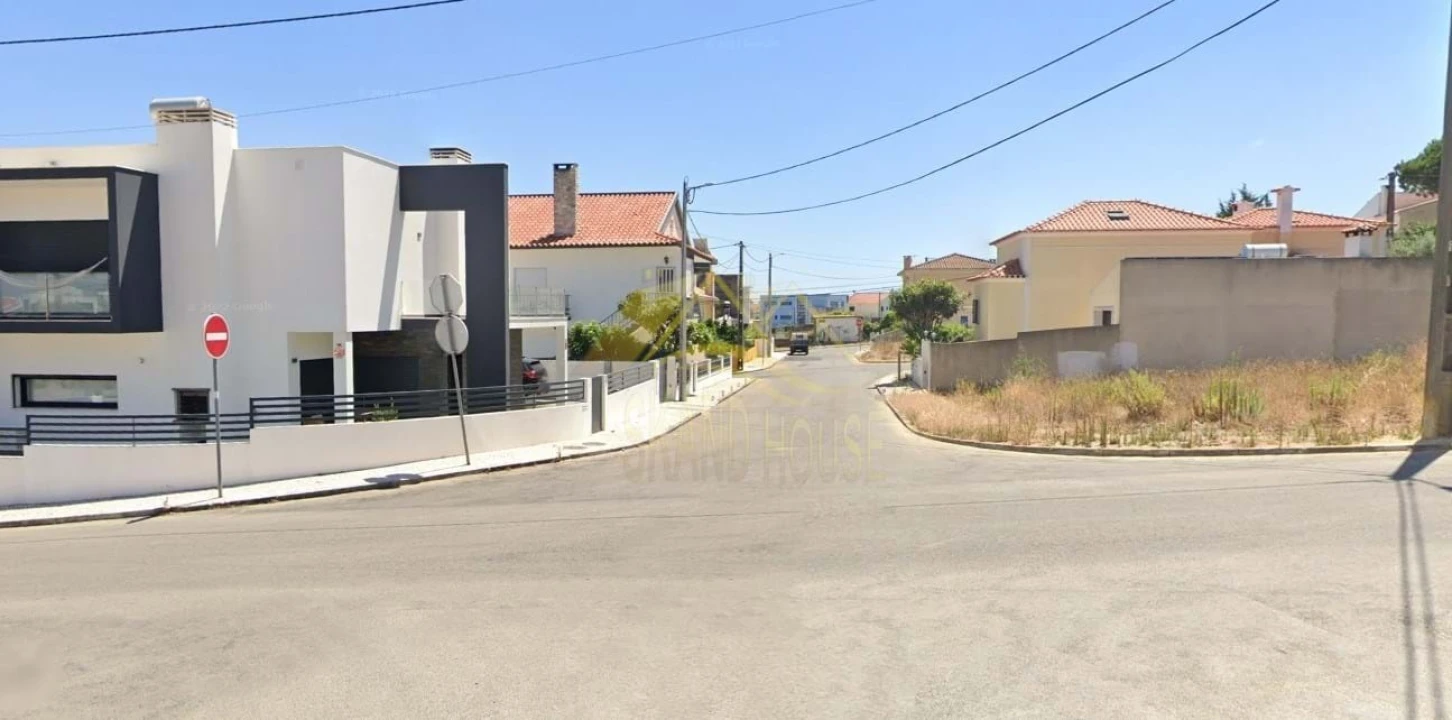 Moradia T4 para Venda em Santa Iria de Azoia, São João da Talha e Bobadela Foto 11