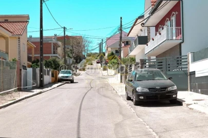 Moradia T4 para Venda em Santa Iria de Azoia, São João da Talha e Bobadela