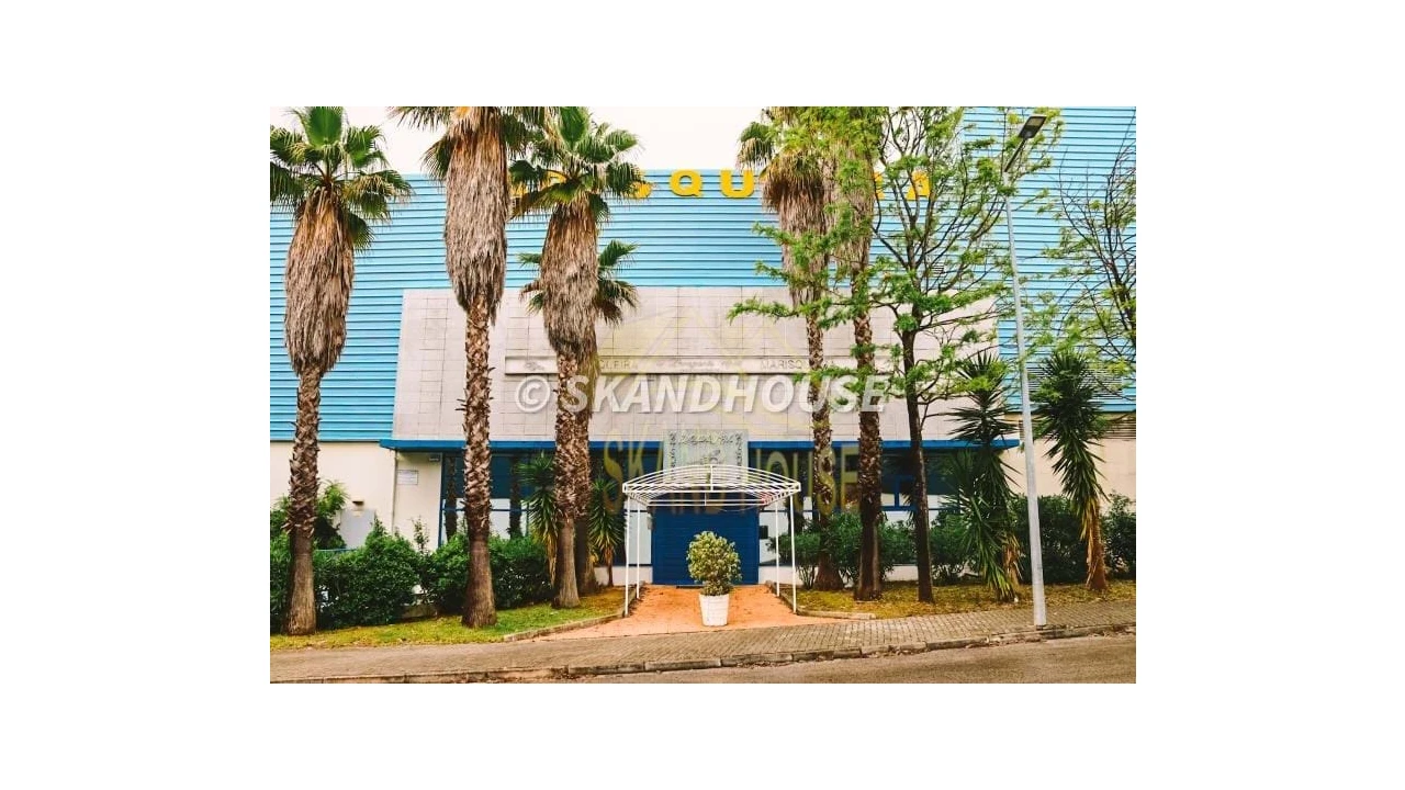 Negócio para Venda em Vialonga Foto 3