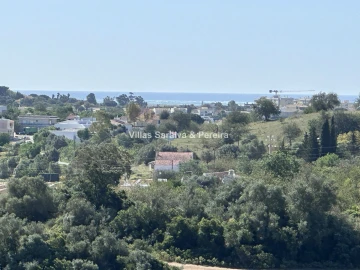 Moradia T2 para Venda em Quelfes