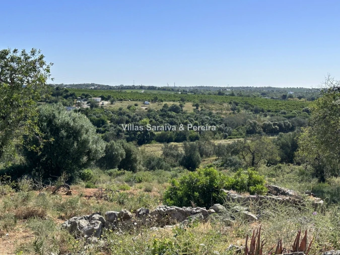 Moradia T2 para Venda em Quelfes Foto 3