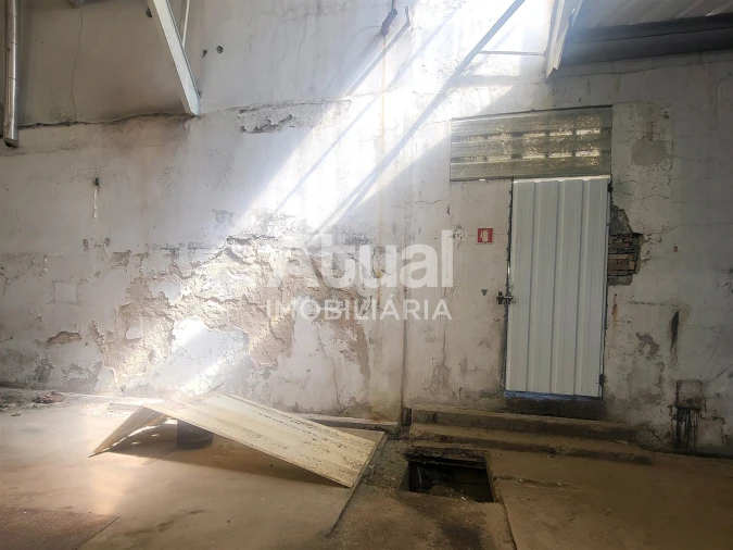 Armazém para Venda em Fafe Foto 14