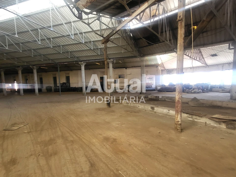 Armazém para Venda em Fafe Foto 13