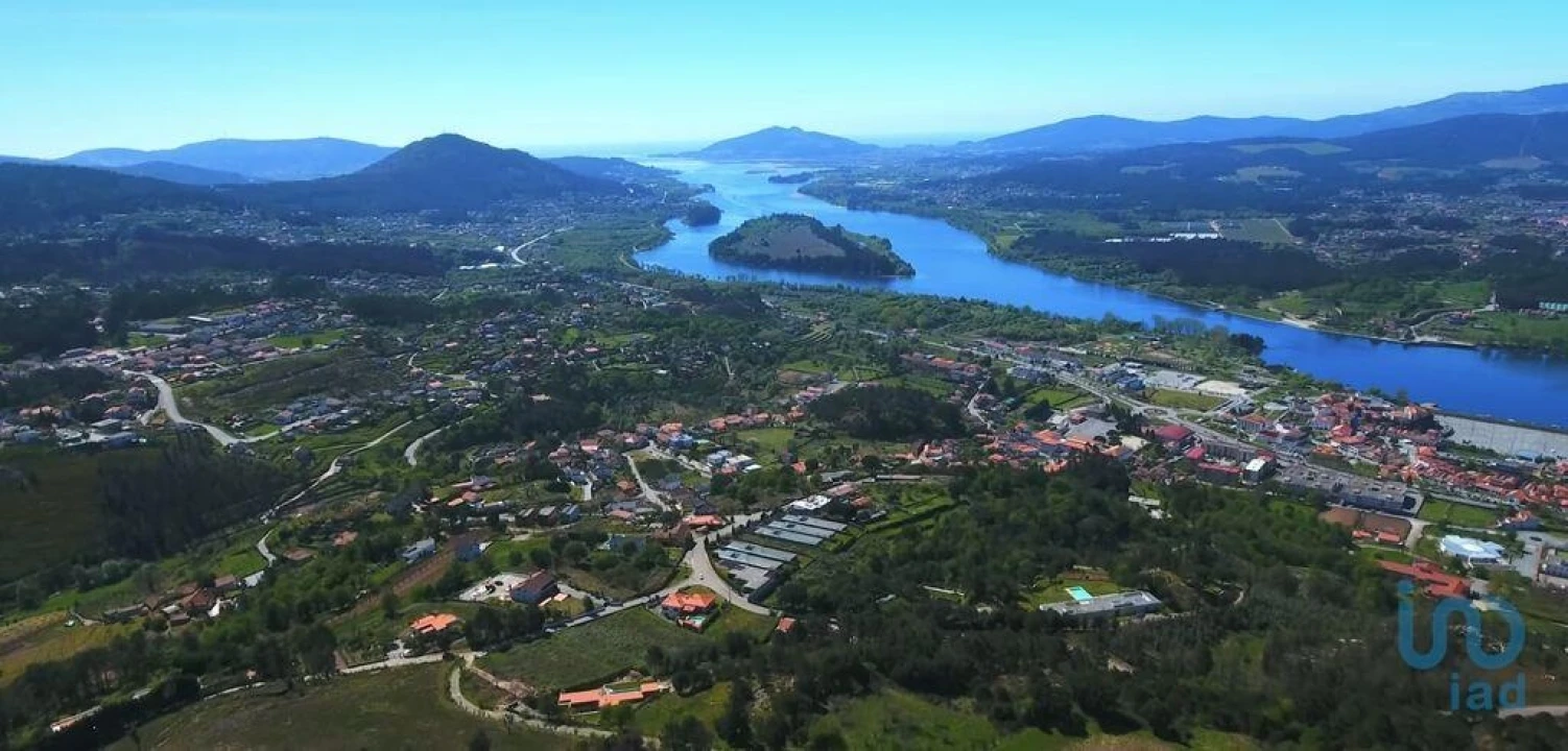 Terreno para Venda em Reboreda e Nogueira Foto 8