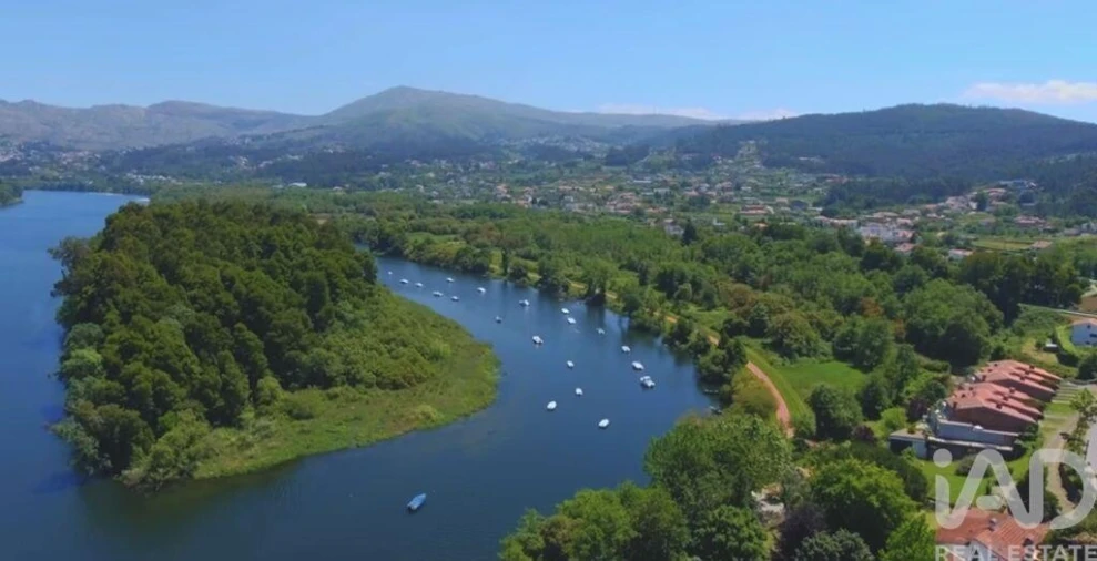Terreno para Venda em Reboreda e Nogueira Foto 17