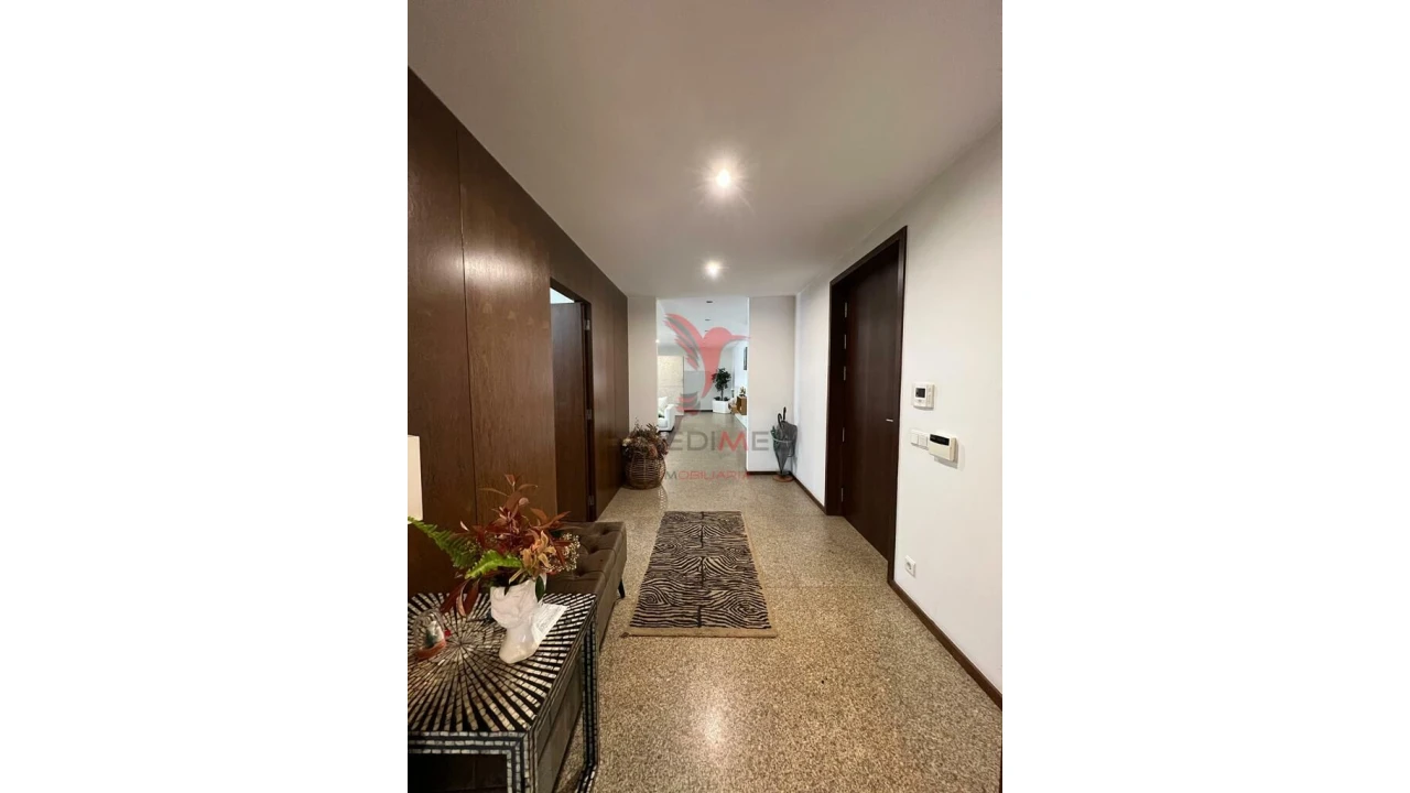 Moradia T4 para Venda em Barco Foto 10