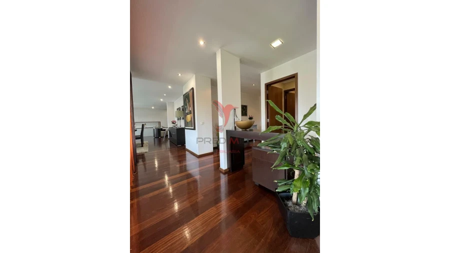 Moradia T4 para Venda em Barco Foto 15