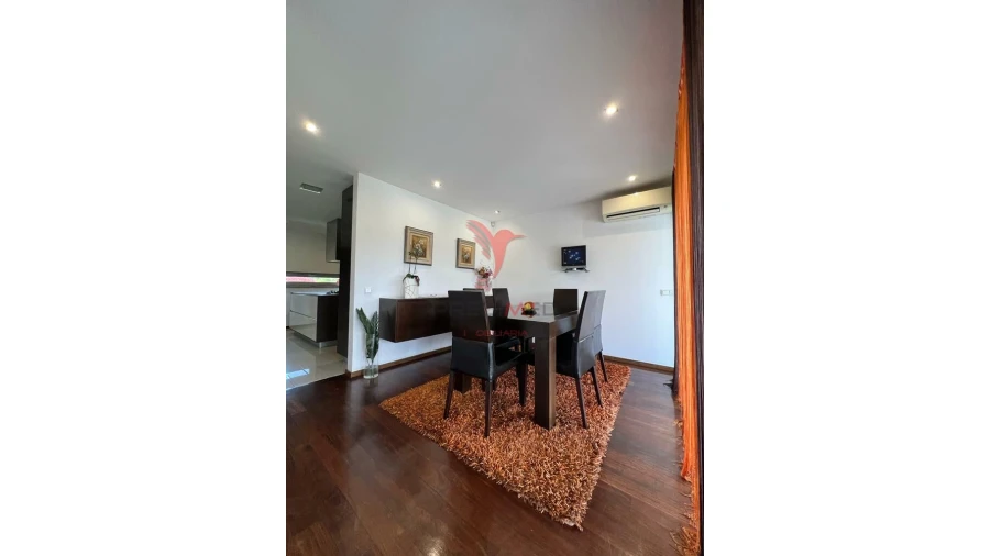 Moradia T4 para Venda em Barco Foto 12