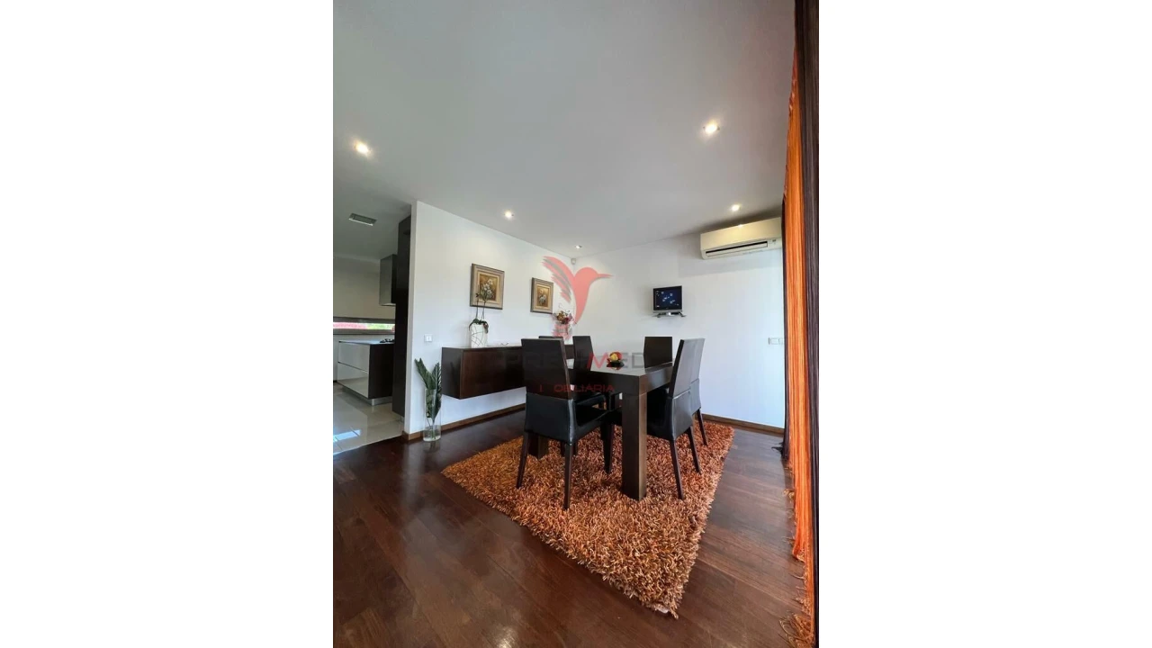 Moradia T4 para Venda em Barco Foto 12