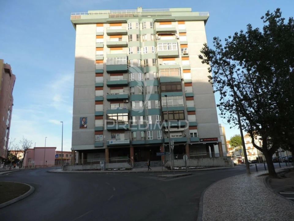 Garagem para Venda em Alto do Seixalinho, Santo André e Verderena Foto 3