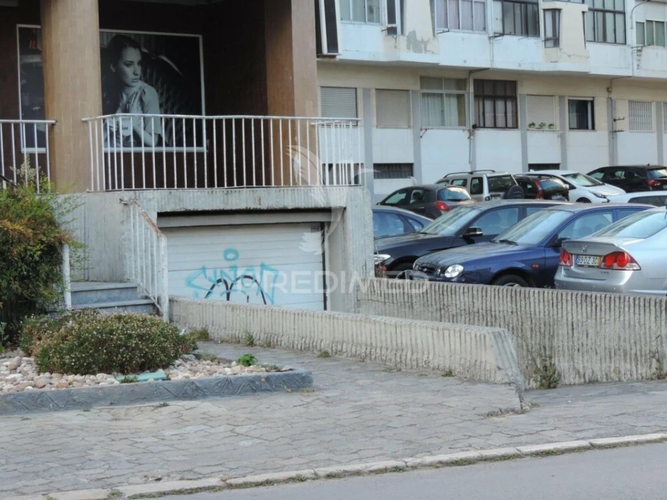 Garagem para Venda em Alto do Seixalinho, Santo André e Verderena Foto 6