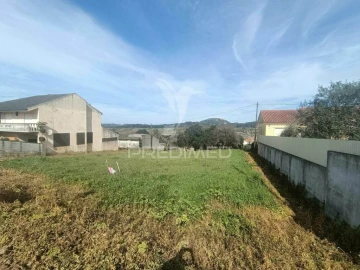 Terreno para Venda em Atouguia