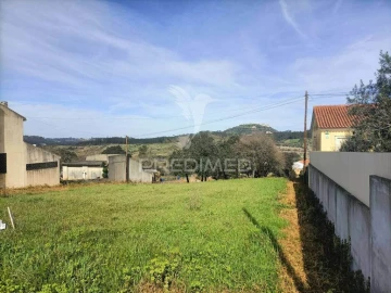 Terreno para Venda em Atouguia