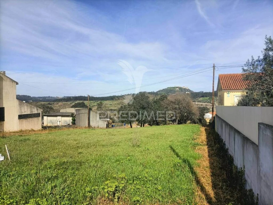 Terreno para Venda em Atouguia Foto 2