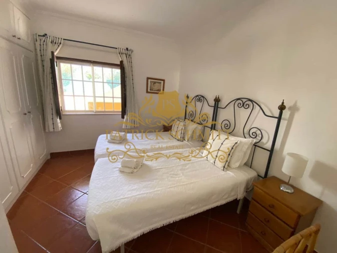 Moradia T5 para Venda em Albufeira e Olhos de Água Foto 12