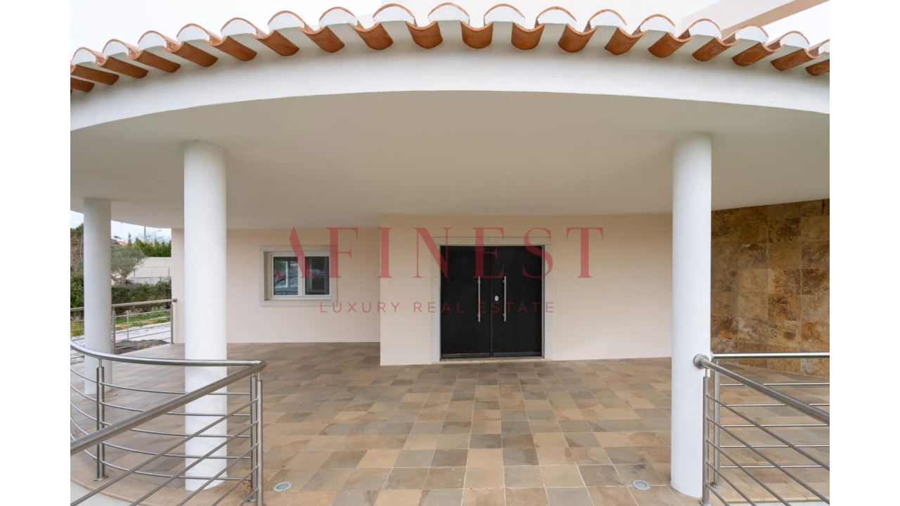 Moradia T4 para Venda em Queluz e Belas Foto 9