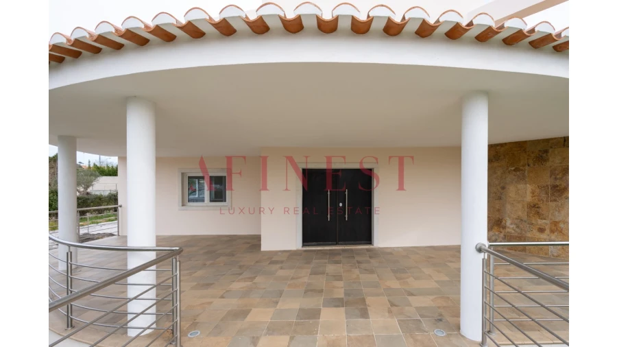 Moradia T4 para Venda em Queluz e Belas Foto 9
