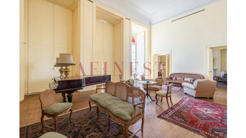 Moradia T37 para Venda em Oeiras e São Julião da Barra, Paço de Arcos e Caxias