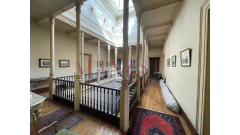 Moradia T37 para Venda em Oeiras e São Julião da Barra, Paço de Arcos e Caxias