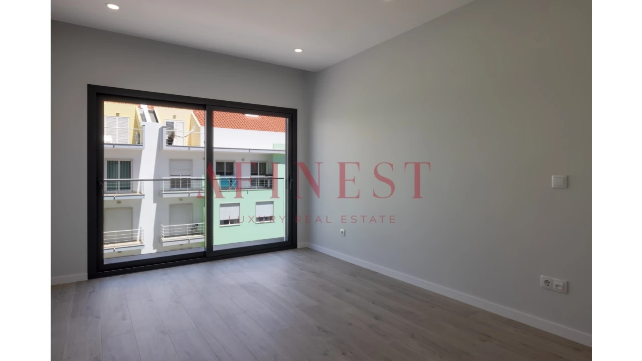 Apartamento T4 para Venda em Alcochete Foto 32