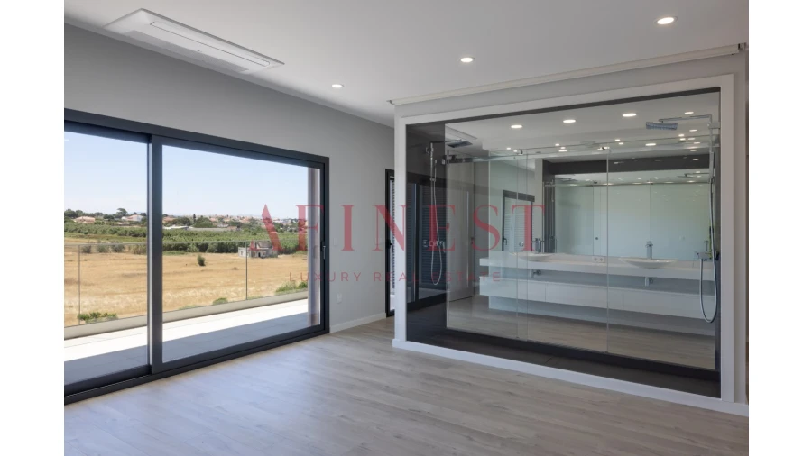 Apartamento T4 para Venda em Alcochete Foto 24