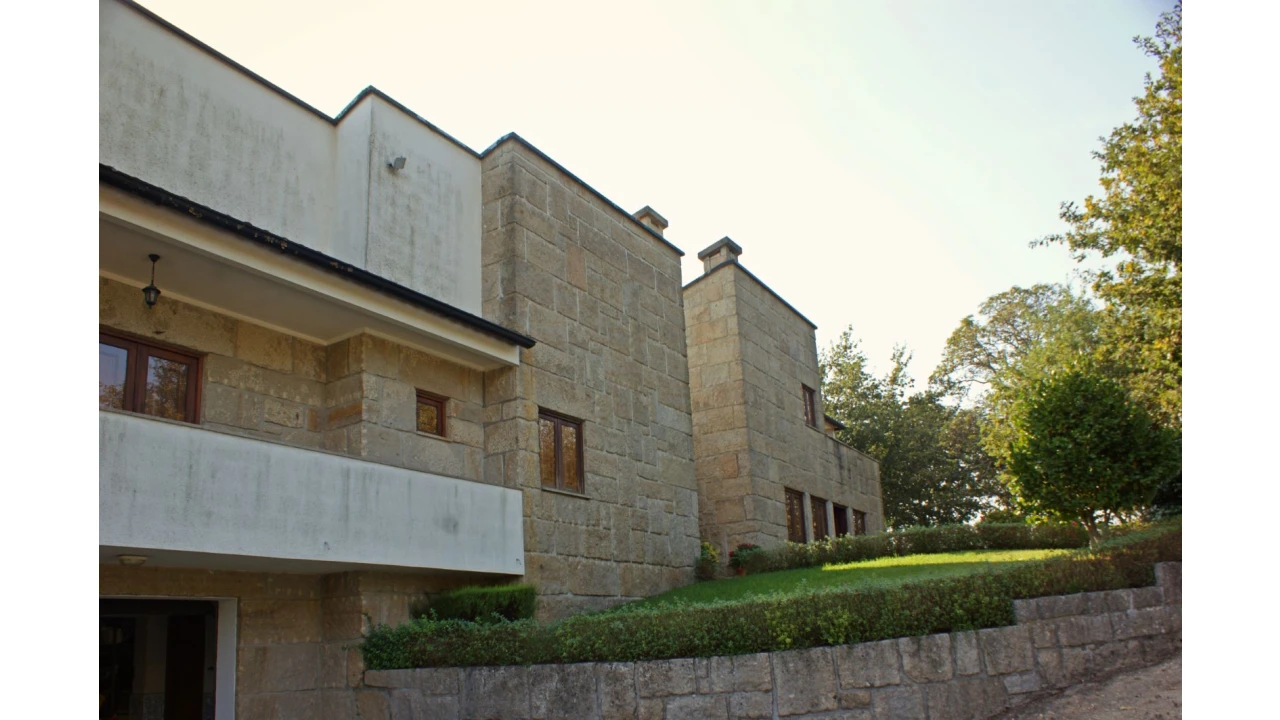 Quinta T4 para Venda em Selho São Lourenço e Gominhães Foto 8