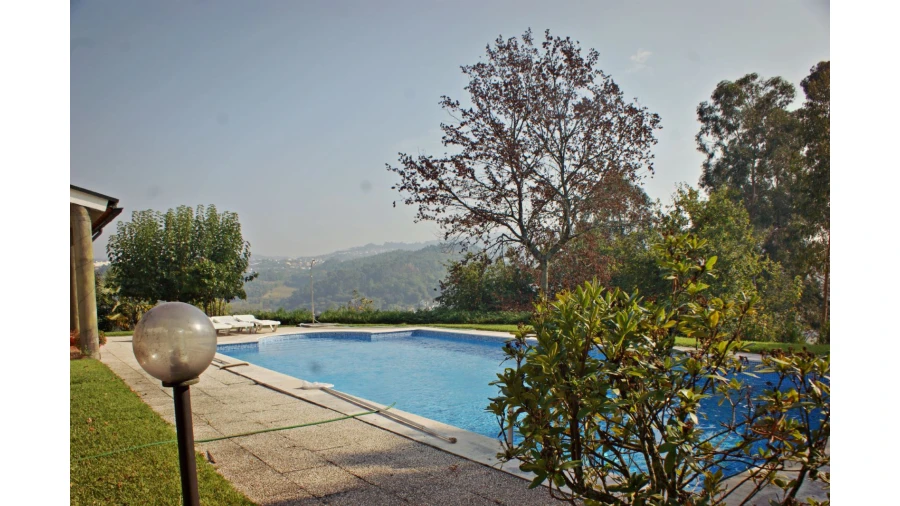 Quinta T4 para Venda em Selho São Lourenço e Gominhães