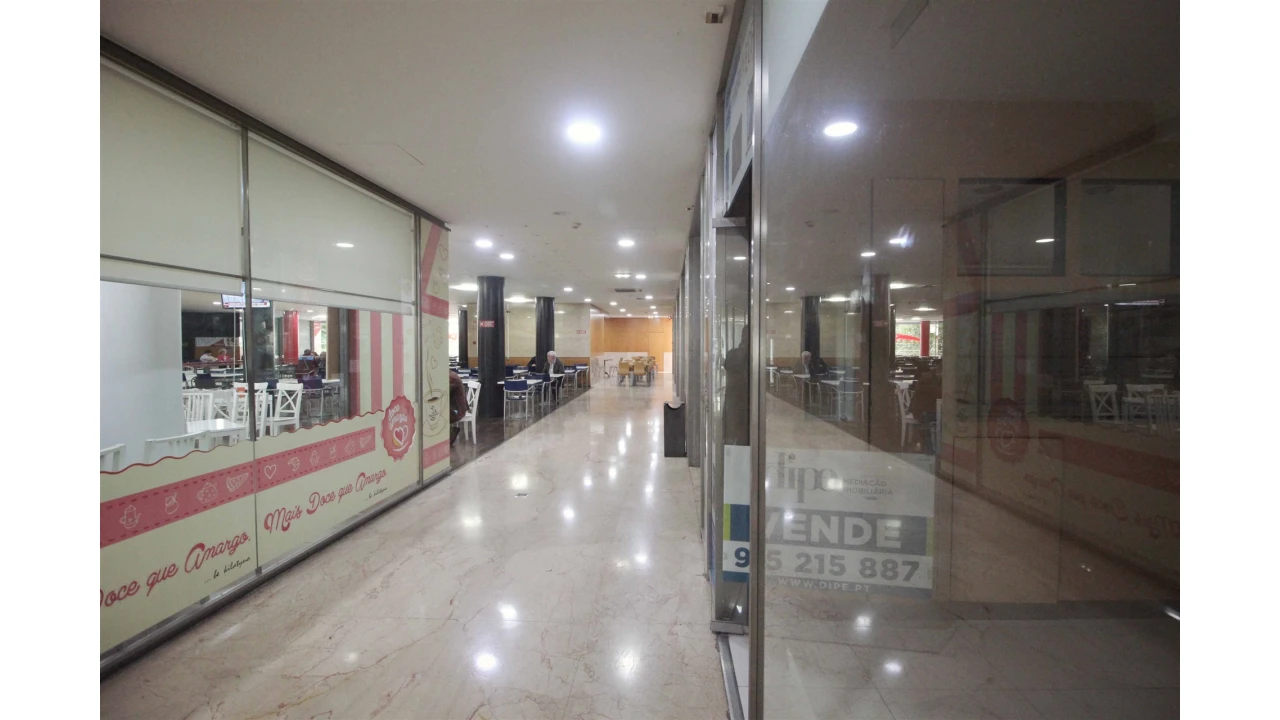 Loja para Venda em Oliveira, São Paio e São Sebastião Foto 5