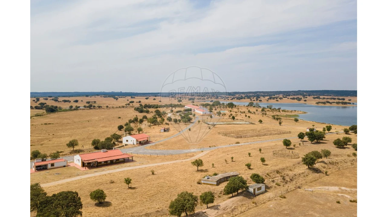 Negócio para Venda em Cunheira Foto 14