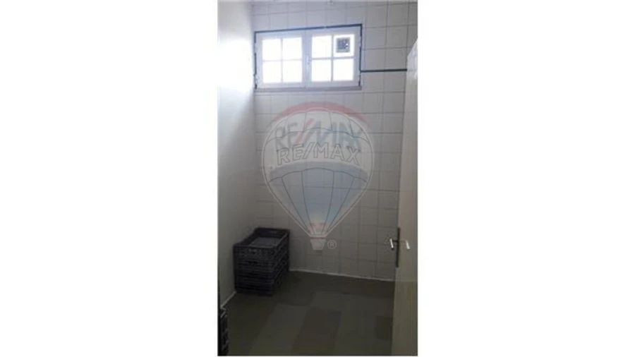 Armazém para Venda em Marvila, Ribeira Santarém, São Salvador, São Nicolau Foto 2