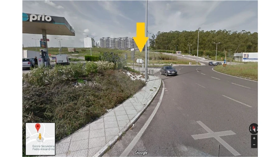 Armazém para Venda em Santo António dos Cavaleiros e Frielas Foto 3