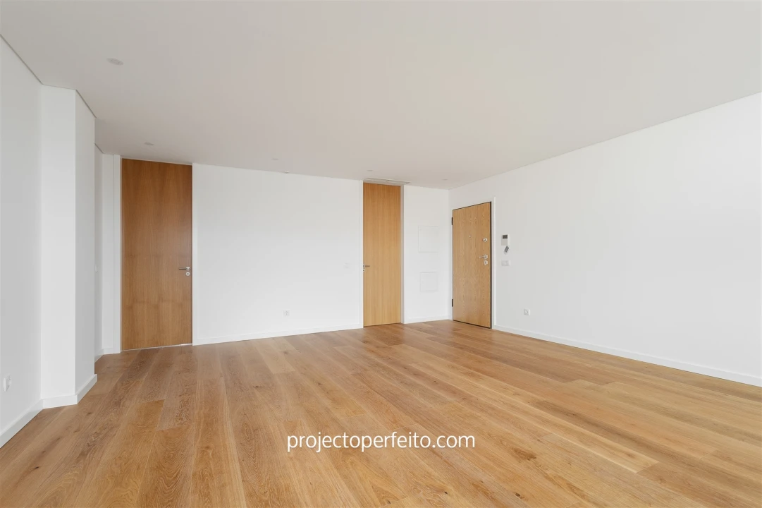 Apartamento T2 para Venda em Espinho Foto 5