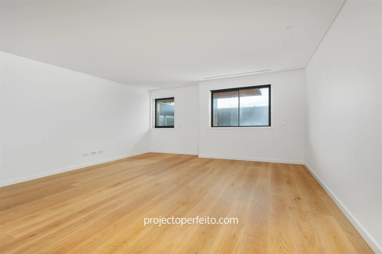 Apartamento T2 para Venda em Espinho Foto 2