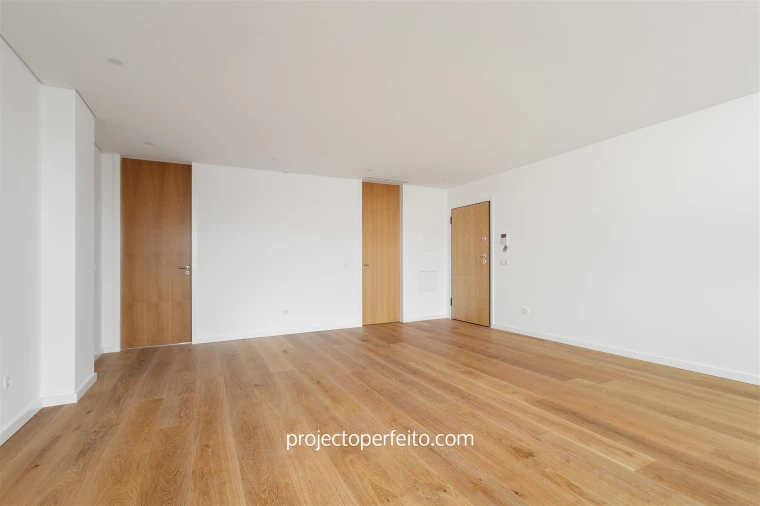 Apartamento T2 para Venda em Espinho Foto 5